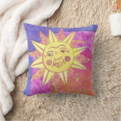 soleil souriant sur oreiller violet (Couverture)