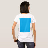 Solid Cyan Blue Background | Summer Minimal Style T-shirt (Achterkant volledig)