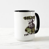 Solider pour le Lord Coffee Mug (Devant droit)