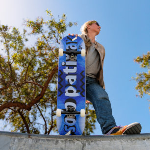 "Solo patina" patineta con monograma Skateboard