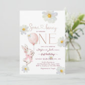 Some Bunny First 1st Birthday Invitation (Debout devant)