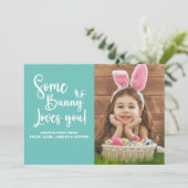 Some Bunny Loves You Cute Easter Photo Kaart (Staand voorkant)