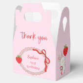 Some Bunny Strawberry Birthday Bedankdoosjes (Geopend)