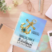 Son Ancre tient l'océan bleu