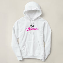 Son sweat à capuche assorti de 7 minutes mignon