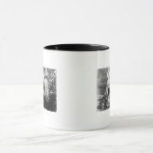 Sophia Farrell en dienstmeisjes, 1899 Mok (Midden)