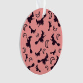 Sorcière volante entre la moitié de la lune à Hall (devant)