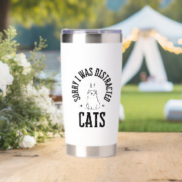 Sorry, ik werd afgeleid door katten knoppen geïsoleerde drinkbeker
