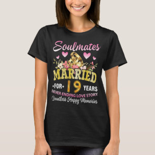 Soulmaten die 19 jaar getrouwd zijn, maken liefdes t-shirt