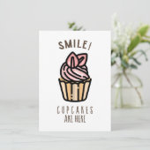 Souriez ! Cupcakes ici carte design rose (Debout devant)