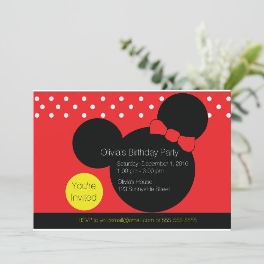 Souris avec Bow rouge - Invitation de la fête (Debout devant)