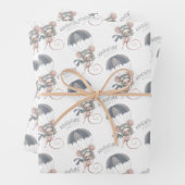 Souris Aventure attend les feuilles de papier enve (En situation)