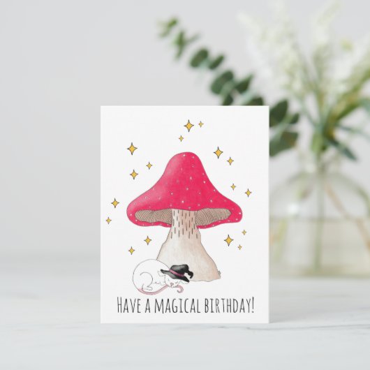 Souris de sorcière blanche Toadstool carte d'anniv (Debout devant)