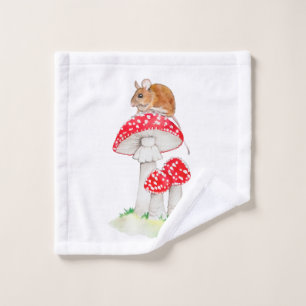 Souris mignonne à la mouche aquarelle agarique