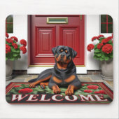 Souris Rottweiler sur un tapis de bienvenue (Devant)