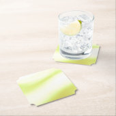 Sous-verre en papier imprimé vert lime doux (En situation)