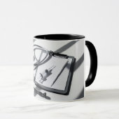 "Soutenez ceux qui s'intéressent" Mug Spécial (Devant droit)