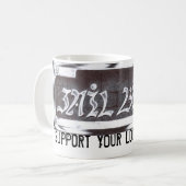 Soutenez votre tasse locale de récidiviste de (Devant gauche)