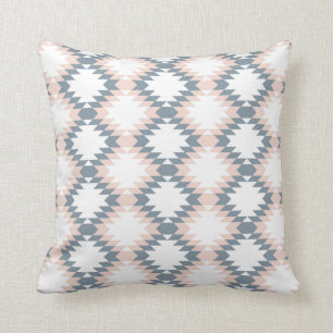 Southwest Diamond Zigzag Blush Gray Kussen