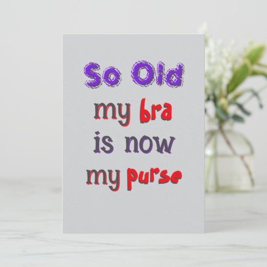 Soutien-gorge devient Invitation de sac à main (Debout devant)