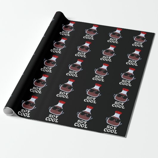 Soy Cool Funny Soy Sauce Pun Dark BG Cadeaupapier (Uitgerold)