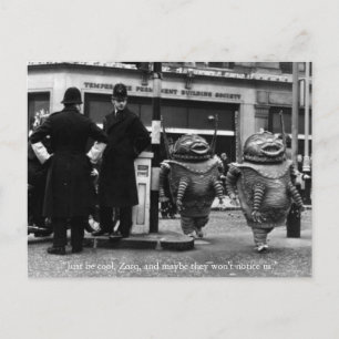 Soyez Aliens Cool Carte postale Halloween