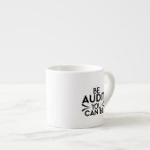 Soyez audit que vous pouvez être tasse noire au (Devant droit)