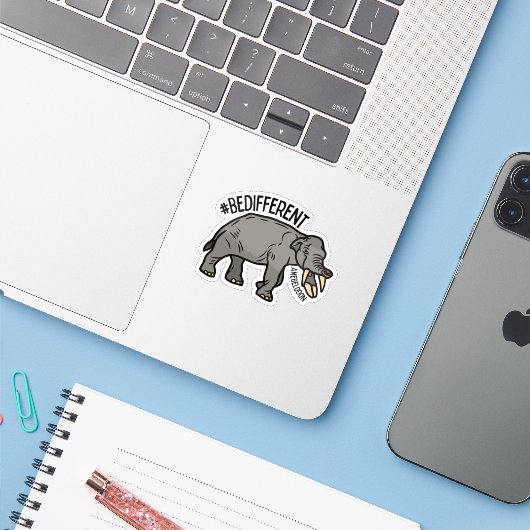 #SoyezDifférent Autocollant Amebelodon (Ordinateur portable avec iPhone)