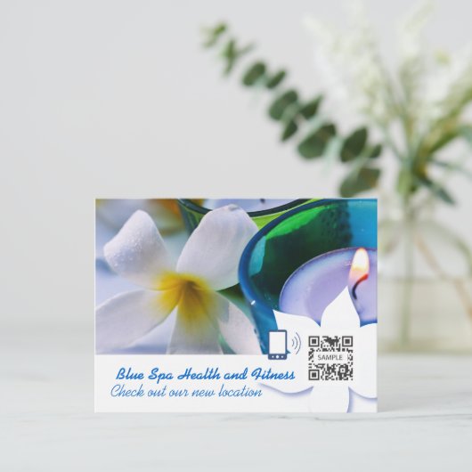 Spa bleu Modèle (Debout devant)