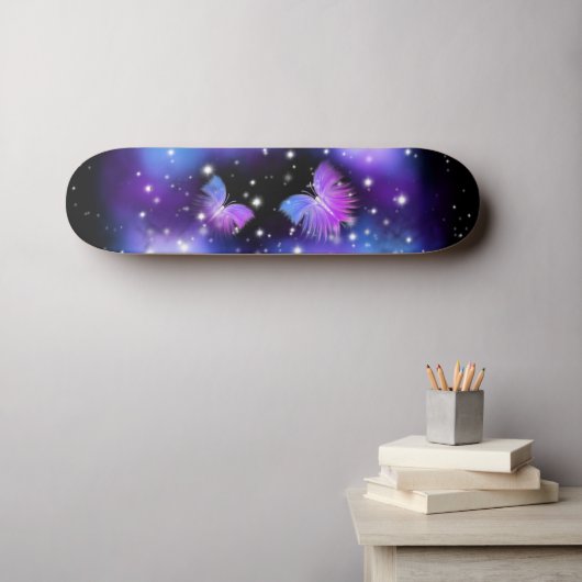 Space Fantasy Butterflies Cosmic Skateboard (Muurkunst (Horizontaal))