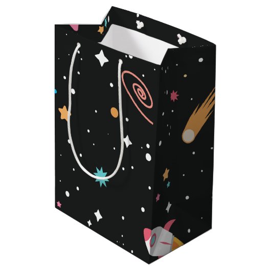 Space Rocket Ships en Planets op zwart Medium Cadeauzakje (Achterkant Gekanteld)