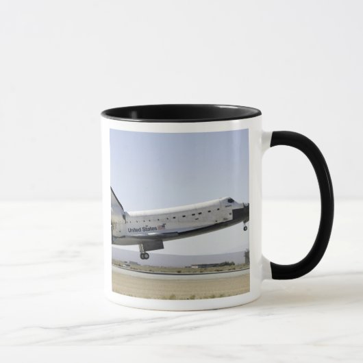 Space Shuttle Atlantis bereidt voor op landing 2 Mok (Rechts)