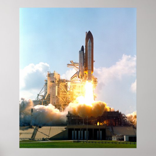 Space Shuttle Atlantis Blasts off Poster (Voorkant)