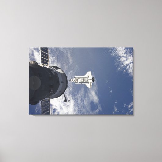 Space Shuttle Atlantis en een Russisch ruimtevaart Canvas Afdruk (Voorkant)