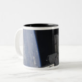 Space Shuttle Discovery 10 Tweekleurige Koffiemok (Voorkant links)