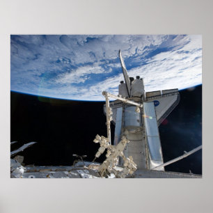Space Shuttle Discovery en ISS Poster