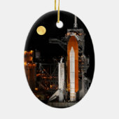 Space Shuttle Discovery en Moon Keramisch Ornament (Achterkant)