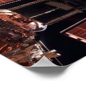 Space Shuttle Discovery gedokt met Hubble Poster (Hoek)