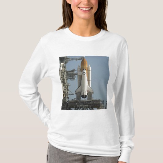 Space Shuttle Discovery is klaar T-shirt (Voorkant)