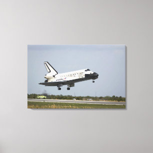 Space Shuttle Discovery nadert landing 3 Canvas Afdruk