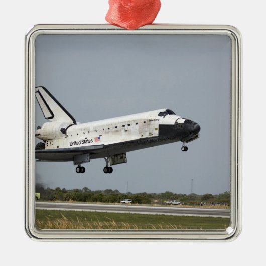 Space Shuttle Discovery nadert landing 3 Metalen Ornament (Voorkant)