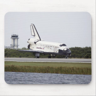 Space Shuttle Discovery op de baan Muismat