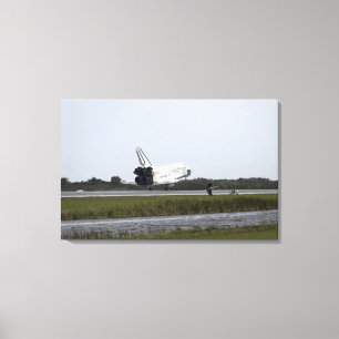 Space Shuttle Discovery raakt 3 Canvas Afdruk