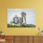 Space Shuttle Endeavor op het lanceerpad 3 Canvas Afdruk (Insitu (Woonkamer))