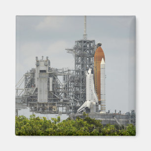 Space Shuttle Endeavor op het lanceerpad 5 Magneet