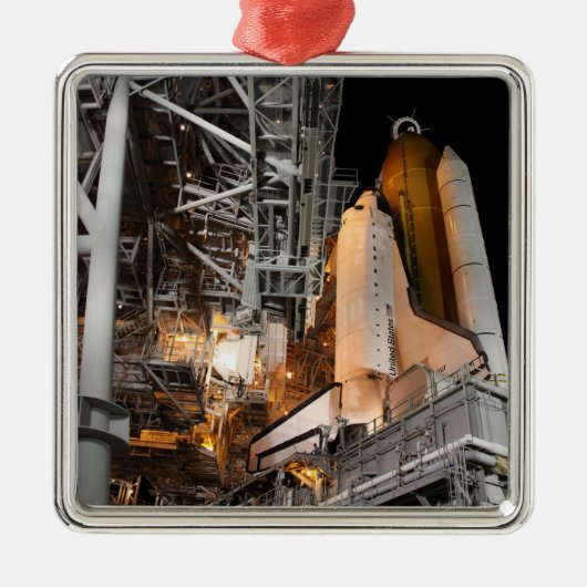 Space Shuttle Endeavor op het lanceerpad Metalen Ornament (Voorkant)