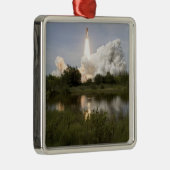 Space Shuttle Endeavour gaat van start 7 Metalen Ornament (Rechts)