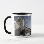 Space Shuttle Endeavour op het lanceerplatform 6 Mok (Links)