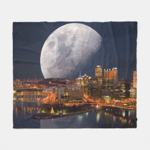 Spacey Pittsburgh Fleece Deken