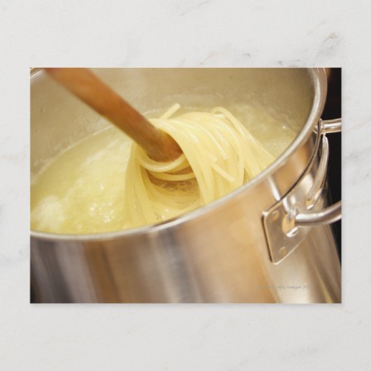 Spaghetti wordt in Pot gesticht Briefkaart (Voorkant)